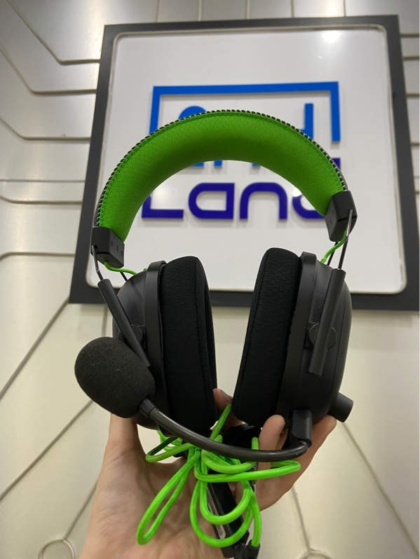 Tai Nghe Razer BlackShark V2 - Màu xanh đen - Ngoại hình: 98% - Có mic, đã thay đệm tai - Body