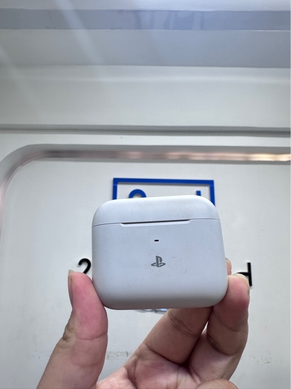 Tai nghe Razer Hammerhead HyperSpeed for PlayStation - 2 mode Bluetooth, 2.4GHz - Màu xám - Ngoại hình 97% - Kèm box, receiver