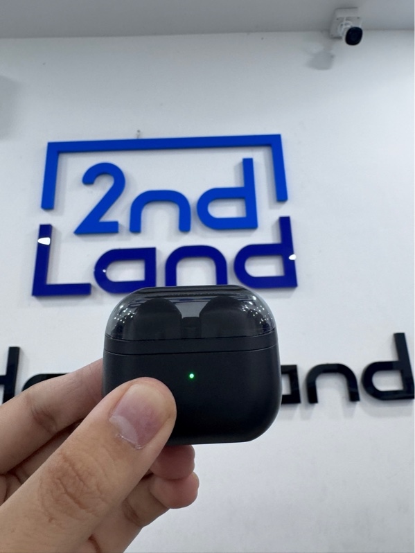 Tai nghe Samsung galaxy buds 3 FE - Màu đen - Ngoại hình 97.5% - 2 tai cấn nhẹ, case trầy xước - Kèm box