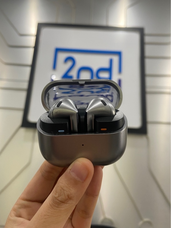 Tai nghe Samsung Galaxy Buds 3 - Màu bạc - Ngoại hình: 97% - Body