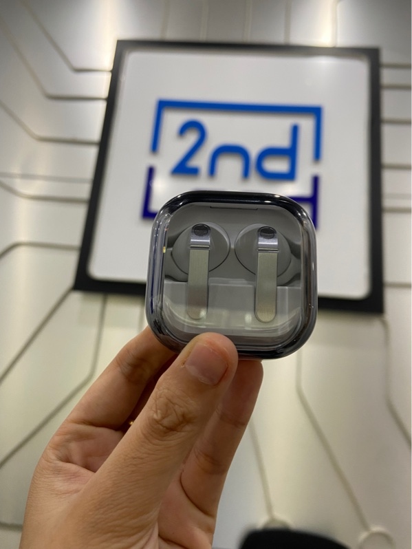 Tai nghe SamSung Galaxy Buds 4 Pro - Màu trắng - Ngoại hình: 98% - FullBox