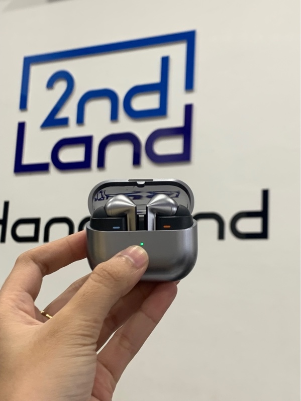 Tai nghe Samsung Galaxy Buds3 Pro - Màu bạc - Ngoại hình: 97% - Trầy - Body