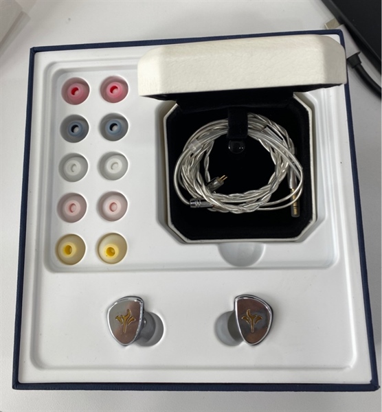 Tai nghe See Audio Yume 2 - Ngoại hình 98% - Màu bạc - Fullbox 2