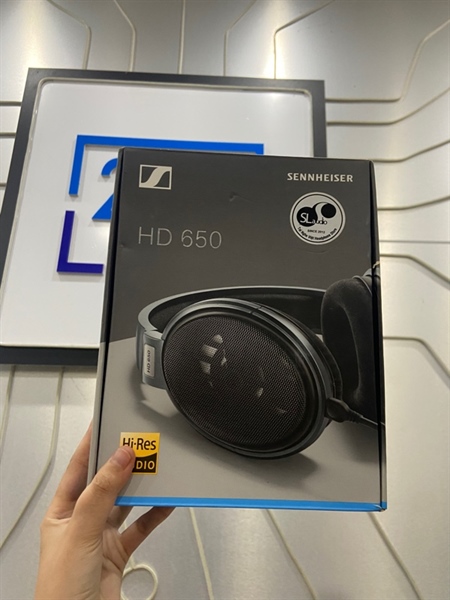 Tai nghe Sennheiser HD650 - Màu đen - Ngoại hình: 97% - Lưới kim loại 2 tai bị sét, mút trong tai bị mục - Kèm Box + dây + jack chuyển đổi 3