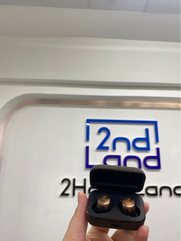 Tai nghe Sennheiser MOMENTUM True Wireless 4 - Màu vàng đồng - Ngoại hình 97.5% - Body