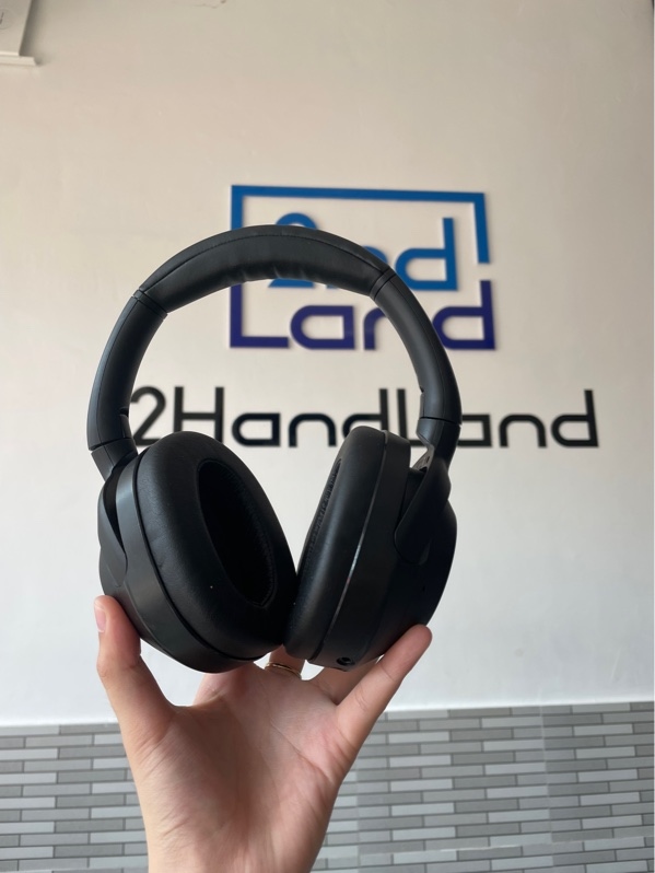 Tai nghe Sony ULT - Màu đen - Ngoại hình: 98% - Kèm túi , dây 3.5 kết nối