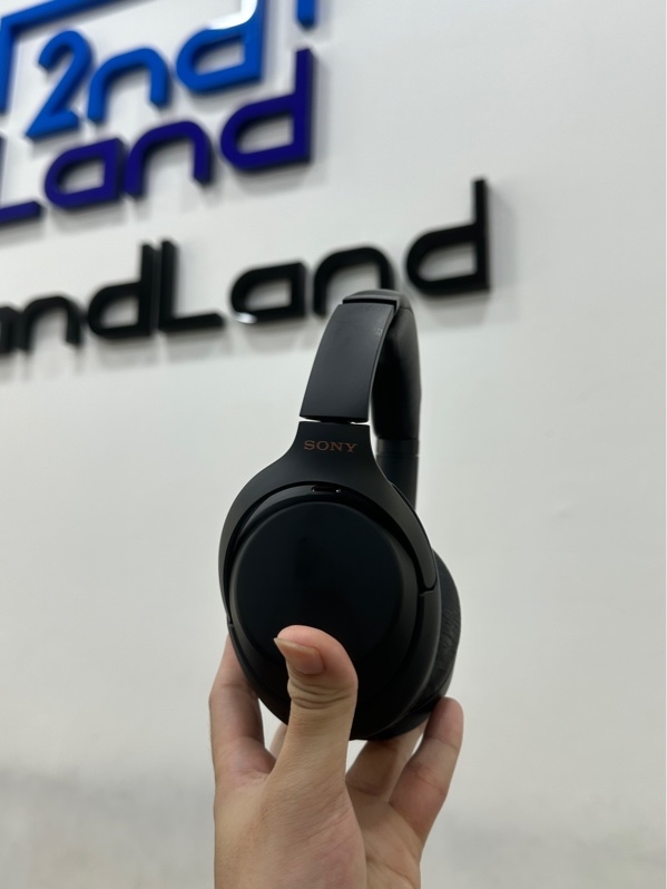 Tai nghe Sony WH-1000XM3 - Màu đen - Ngoại hình 97% - Chụp tai bị tróc da nhẹ - Kèm vỏ đựng + Dây sạc