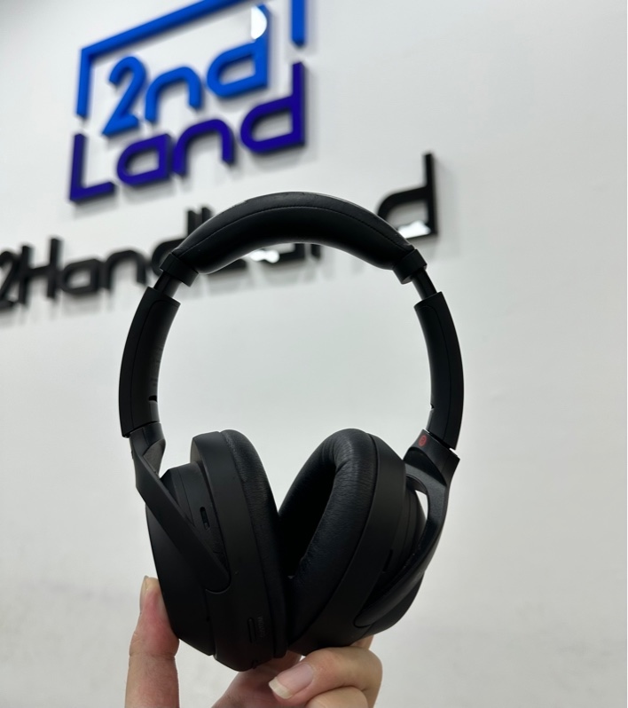 Tai nghe Sony WH 1000XM4 - Màu đen - Ngoại hình 97% - Tình trạng da bị rạn tróc nhẹ theo thời gian sử dụng - Kèm túi + Box