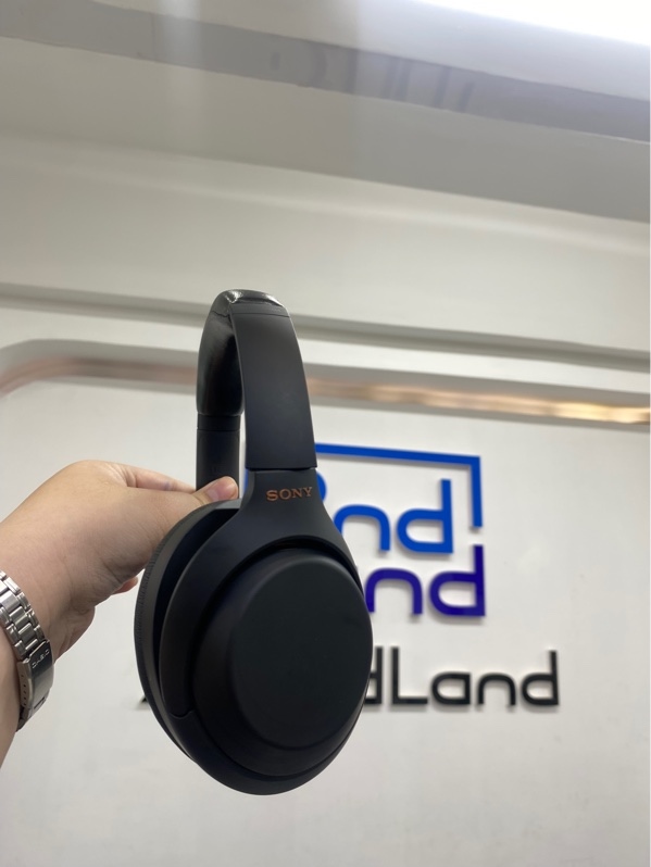 Tai nghe Sony WH-1000XM4 - Màu đen - Ngoại hình 98% - Đã thay đệm - Kèm túi, sạc, dây 3.5 to 3.5