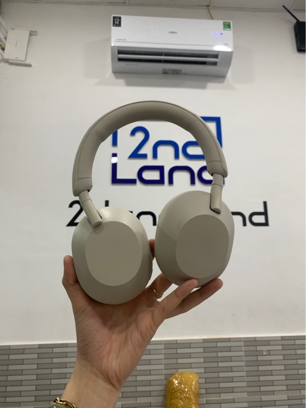Tai nghe Sony WH-1000XM5 - Màu be - Ngoại hình: 97% - Ố nhẹ - Kèm túi