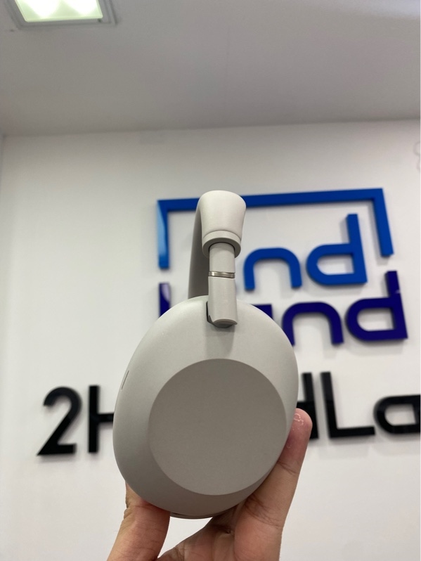 Tai nghe Sony WH-1000XM6 - Màu xám - Ngoại hình: 97.5% - Kèm túi - Dây