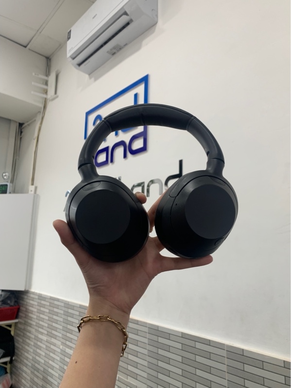 Tai nghe Sony WH-ULT900N - Màu đen - Ngoại hình: 98% - Tróc đệm 2 bên - Kèm túi