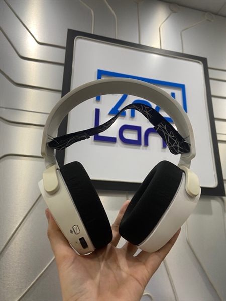 Tai nghe Steelseries Arctis 5 - 2 Mode : Gam/chat - Màu trắng - Ngoại hình: 98% - 2 mặt tai bị ố vàng - FullBox 3