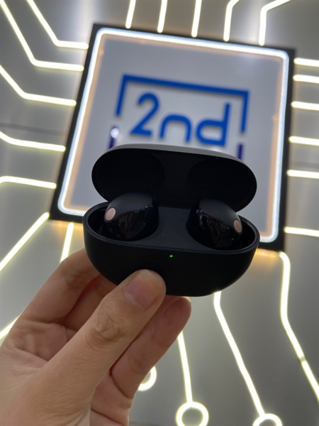 Tai nghe WF-1000XM5 - Màu đen - Ngoại hình: 98% - Kèm box + đệm tai + dây sạc 2