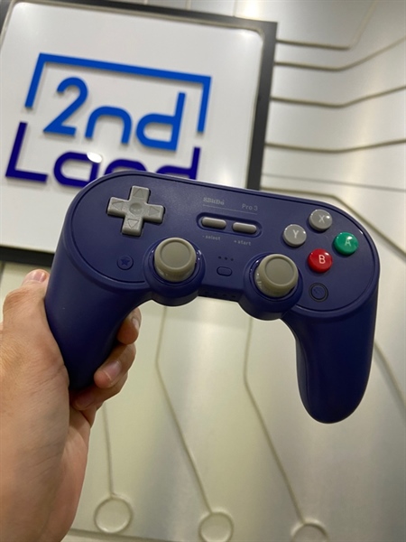 Tay cầm 8Bitdo Pro 3 - 3 Mode - Màu xanh tím - Ngoại hình: 98% - Kèm đế sạc + receiver + bộ cần analog + nút thay thế + cáp kết nối