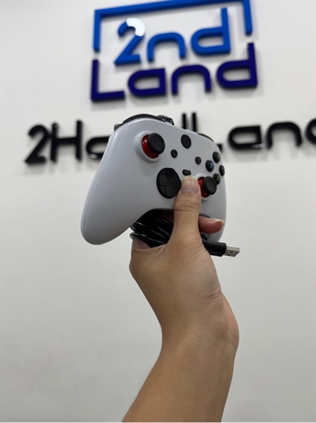 Tay cầm chơi game A102L Pro - Màu trắng - Ngoại hình 98% - Body 1