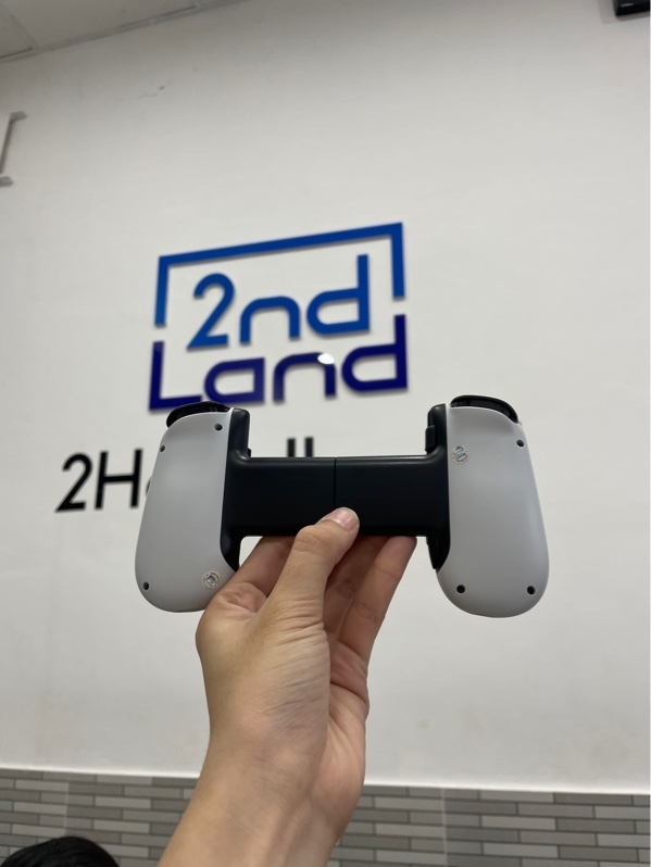 Tay cầm chơi game Backbone Lightning - Màu trắng - Ngoại hình: 98% - Kèm túi đựng