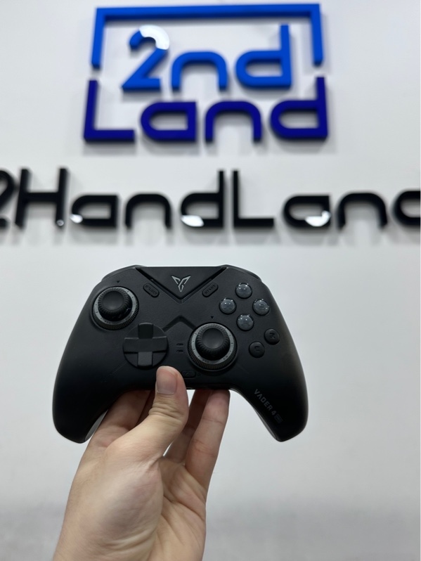 Tay cầm chơi game FLYDIGI Vader 4 Pro - 3 mode : dây , receiver , bluetooth - Màu Đen - Ngoại hình 98.5% - Kèm box + Dây usb-c + Receiver