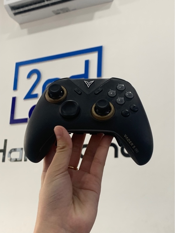 Tay cầm chơi game Flydigi Vader 5 Pro - Màu đen - Ngoại hình: 98% - Kèm hộp, dây USB, receiver