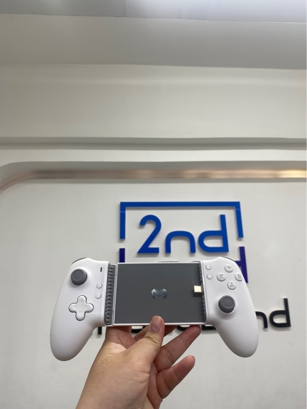 Tay cầm chơi game kéo dài Memo S3 - Màu trắng - Ngoại hình 98% - Kết nối app mowi gaming chỉ sài cho máy Android - Kèm Box