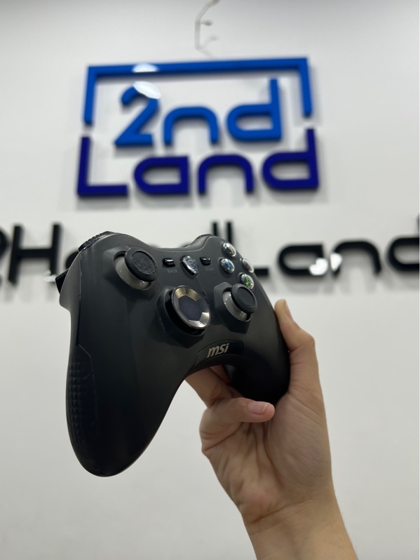 Tay cầm chơi game không dây MSI Force GC30 V2 - 1 mode dây - Màu đen - Ngoại hình 96.5% - Mất receiver - Body