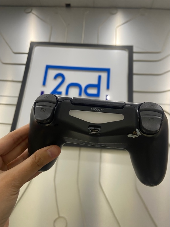 Tay cầm chơi game PS4 - Màu đen - Ngoại hình: 97% - Body