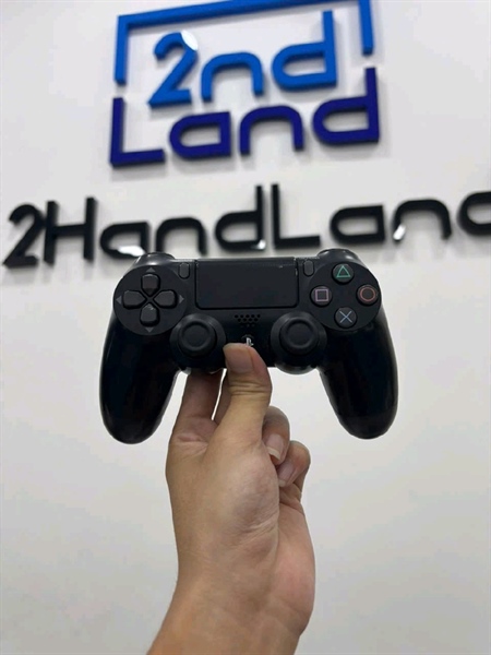 Tay cầm chơi game PS4 - Màu đen - Ngoại hình 97% - Lỗi Bluetooth - Sài cắm dây trực tiếp - Body