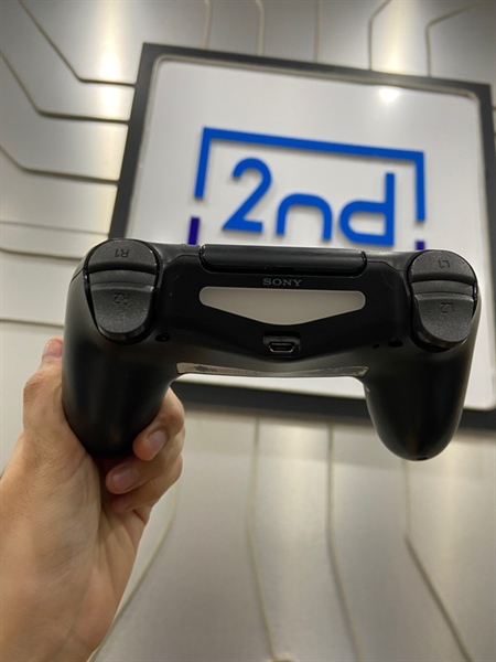 Tay cầm chơi game PS4 - Màu đen - Ngoại hình: 98% - Body 1