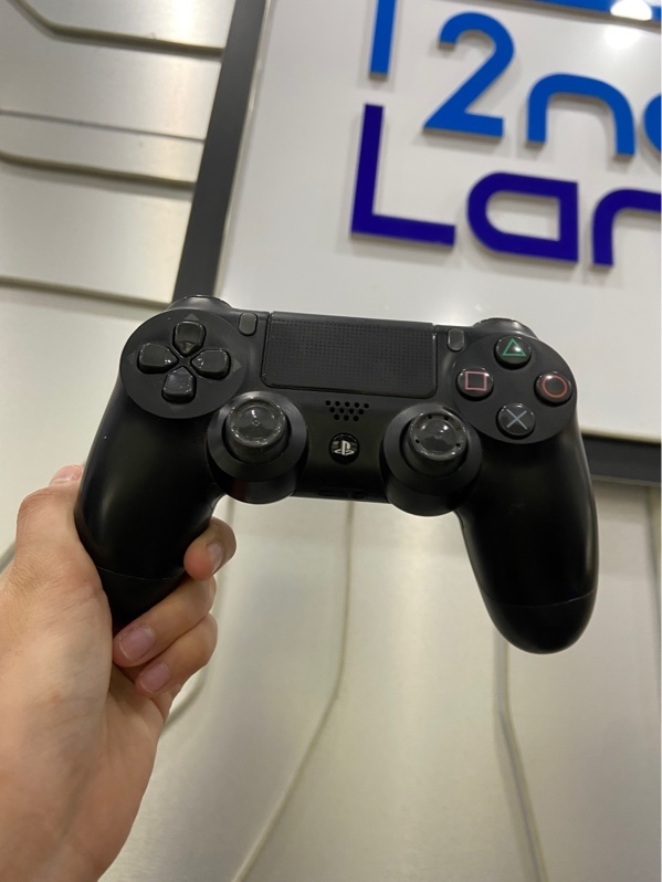 Tay cầm chơi game PS4 slim - Màu đen - Ngoại hình: 97% - Body