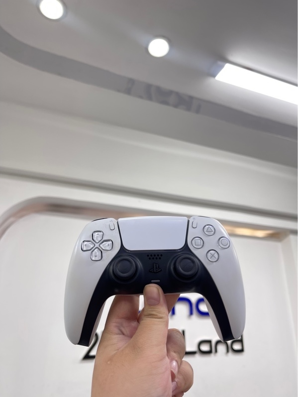 Tay cầm chơi game PS5 - Màu trắng - Ngoại hình 97% - Body