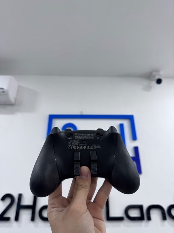 Tay cầm chơi game Razer Wolverine V2 Chroma - 1 mode dây - Màu đen - Ngoại hình 97,5% - Fullbox