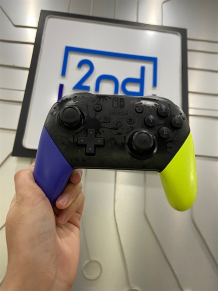 Tay cầm chơi game switch pro splatoon - Màu xanh tím - Ngoại hình: 97% - Body