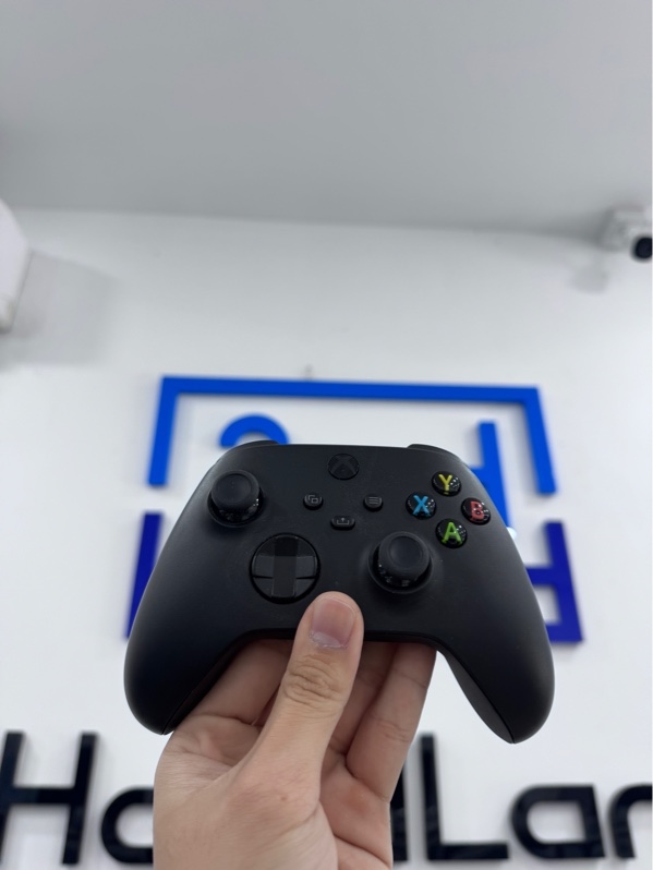 Tay cầm chơi game Xbox Series S - Màu đen - Ngoại hình 98% - Xước nhẹ - Body