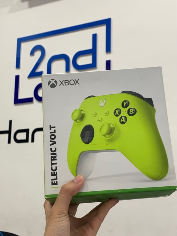 Tay cầm chơi game Xbox Wireless Controller – Electric Volt - Newseal