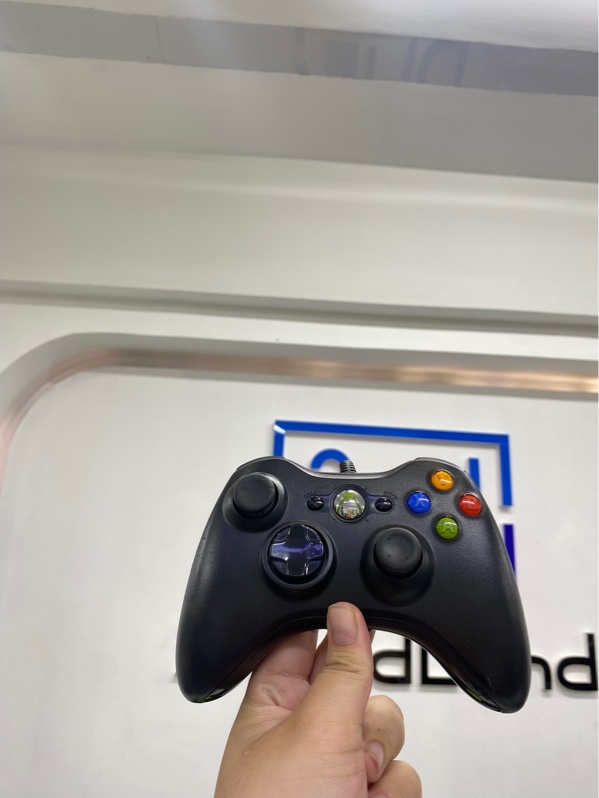 Tay cầm có dây Microsoft Xbox 360 - rep 1:1 - Màu đen - Ngoại hình 97.5% - Body