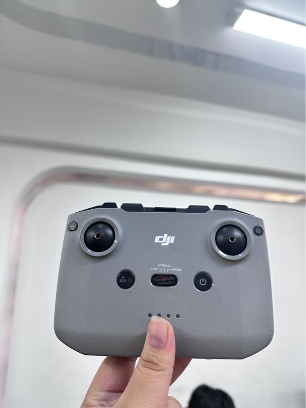 Tay cầm điều khiển DJI RC-N1 model: RC231 - Màu xám - Ngoại hình 98% - Body