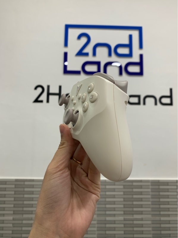 Tay cầm Flydigi Dune Fox - Màu be - Ngoại hình: 98% - Box