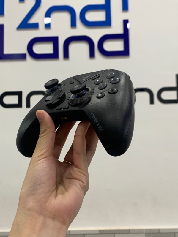 Tay cầm Flydigi vader v4 pro - Màu đen - Ngoại hình: 98% - Fullbox