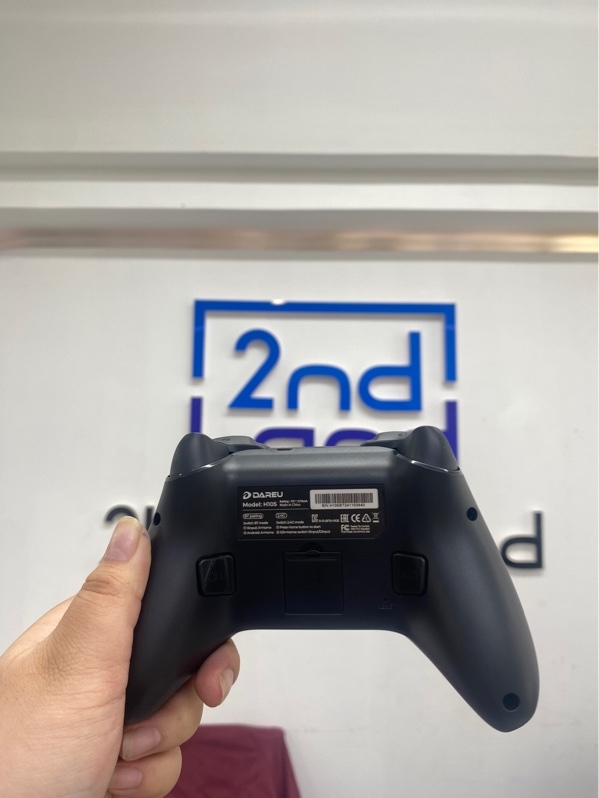 Tay cầm game Dareu model H105 - Màu đen - Ngoại hình 98% - Body