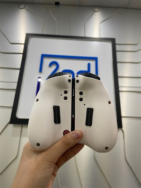 Tay cầm Iine Split Pad Pro - Joycon màu trắng - Ngoại hình: 97% - Body 2
