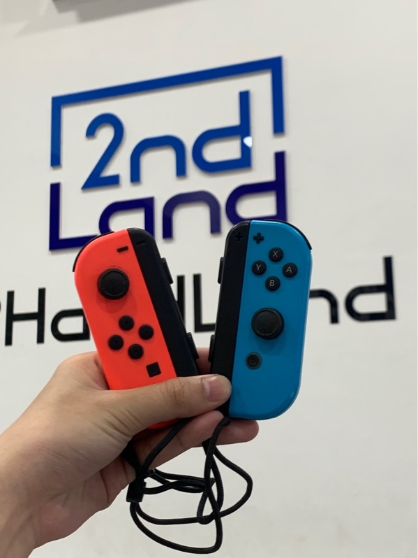 Tay cầm Joy-Con Nintendo Switch - Màu xanh đỏ - Ngoại hình: 97% - Body