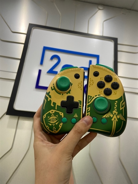 Tay cầm Joypad golden Zelda cho Nintendo Switch IINE L806 - Màu vàng gold - Ngoại hình: 98% - Body