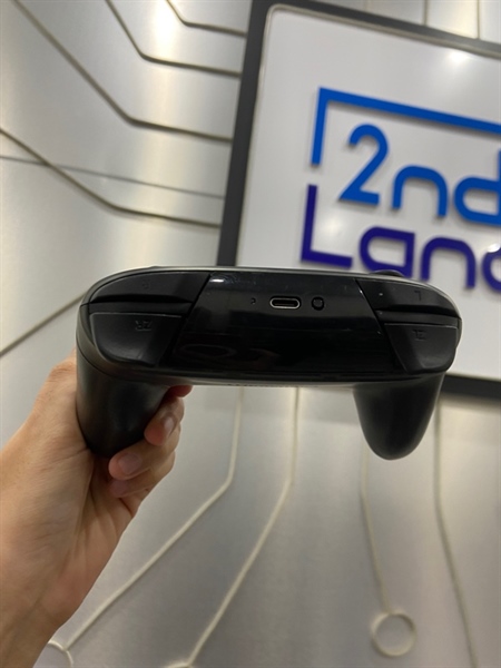 Tay cầm Nintendo - Màu đen - Ngoại hình: 98% - Không lên nguồn - Body 1