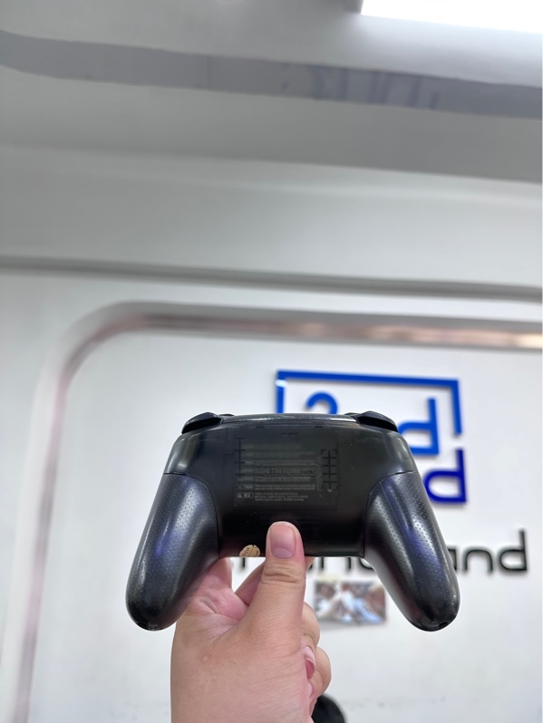 Tay cầm Nintendo Switch Pro Controller Model HAC-013 - Màu đen - Ngoại hình 97% - Body