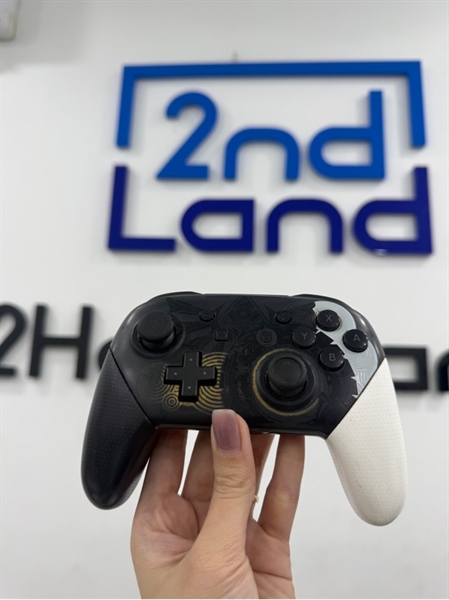 Tay cầm Nintendo Zelda Tears of the Kingdom Edition - Màu đen - Ngoại hình 96% - Trầy xước , ố vàng, phai sơn - Body