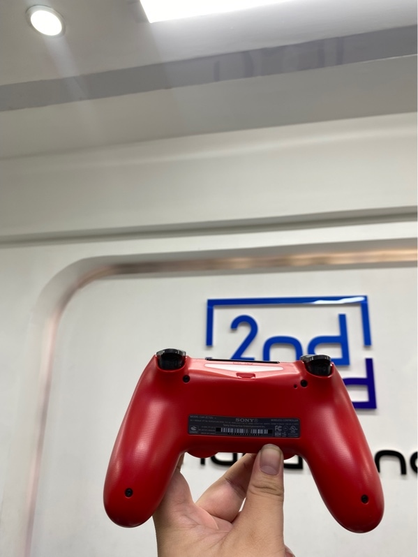 Tay cầm PS4 CHU-ZCT2U - Màu đỏ - Ngoại hình 98% - Body