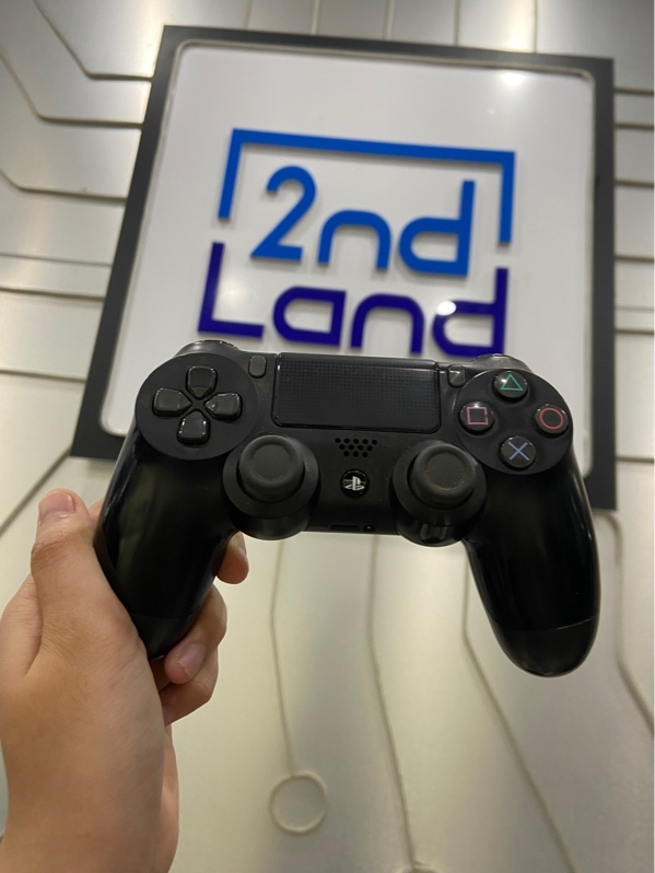 Tay cầm PS4 - Màu đen - Ngoại hình: 97% - Dơ, xấu, trôi cần trái phải - Kèm Box