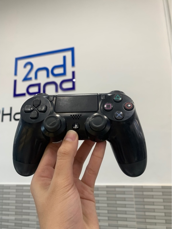 Tay cầm PS4 - Màu đen - Ngoại hình: 97% - Tróc cao su 2 cần - Body