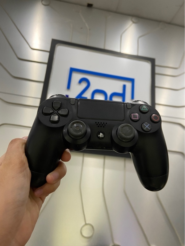 Tay cầm PS4 - Màu đen - Ngoại hình: 97% - Tróc cao su cần- Body