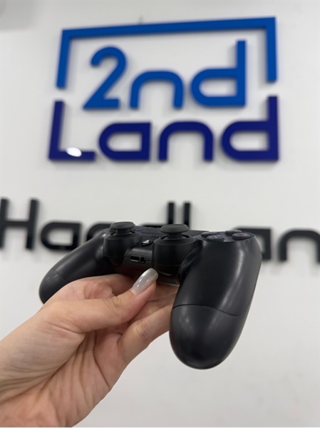 Tay cầm PS4 - Màu đen - Ngoại hình 98% - Body 1